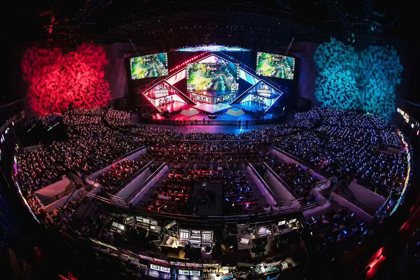 三角洲行动组队大厅开放：快速组队、海量游戏攻略与免费护航服务全解析