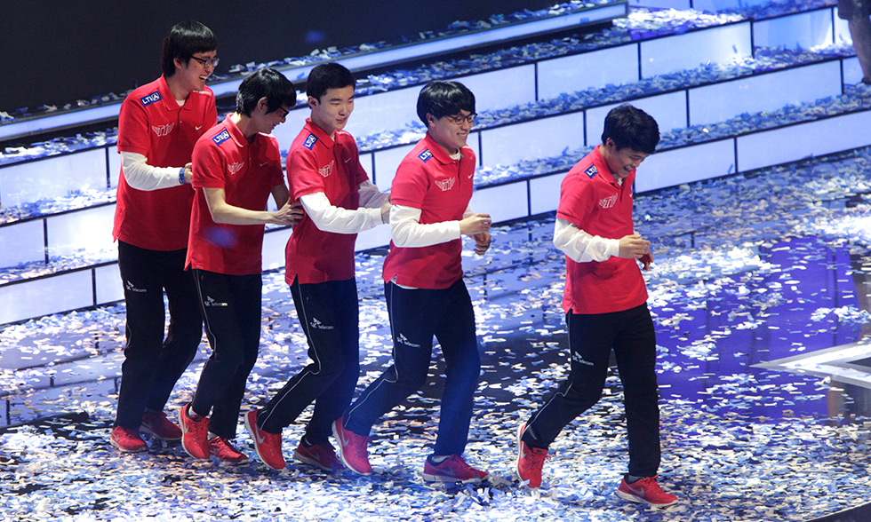 NS战队经济领先野区入侵致胜,团战胜利携大龙buff强势晋级